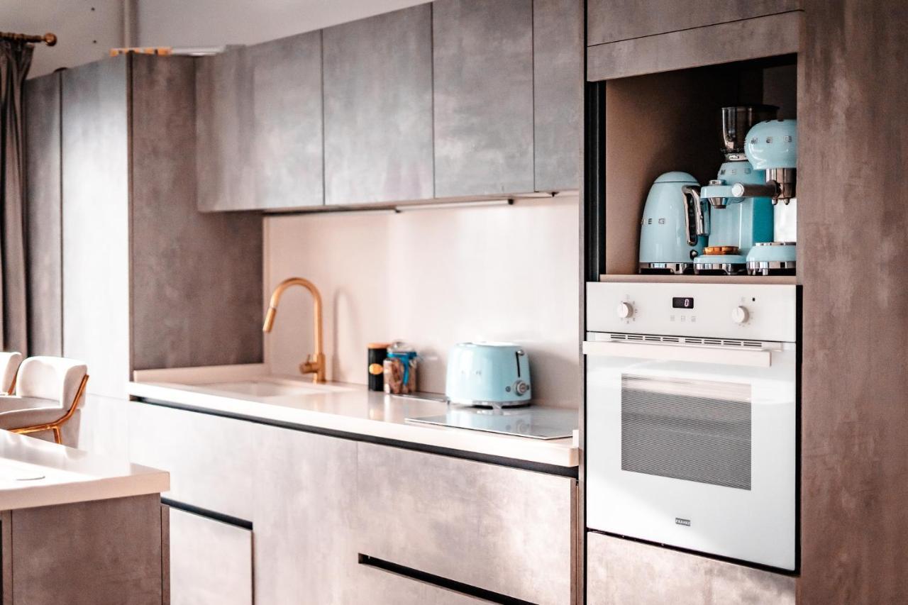 Luxury Family Apartment With Private Parking And Forest View Тимишоара Экстерьер фото